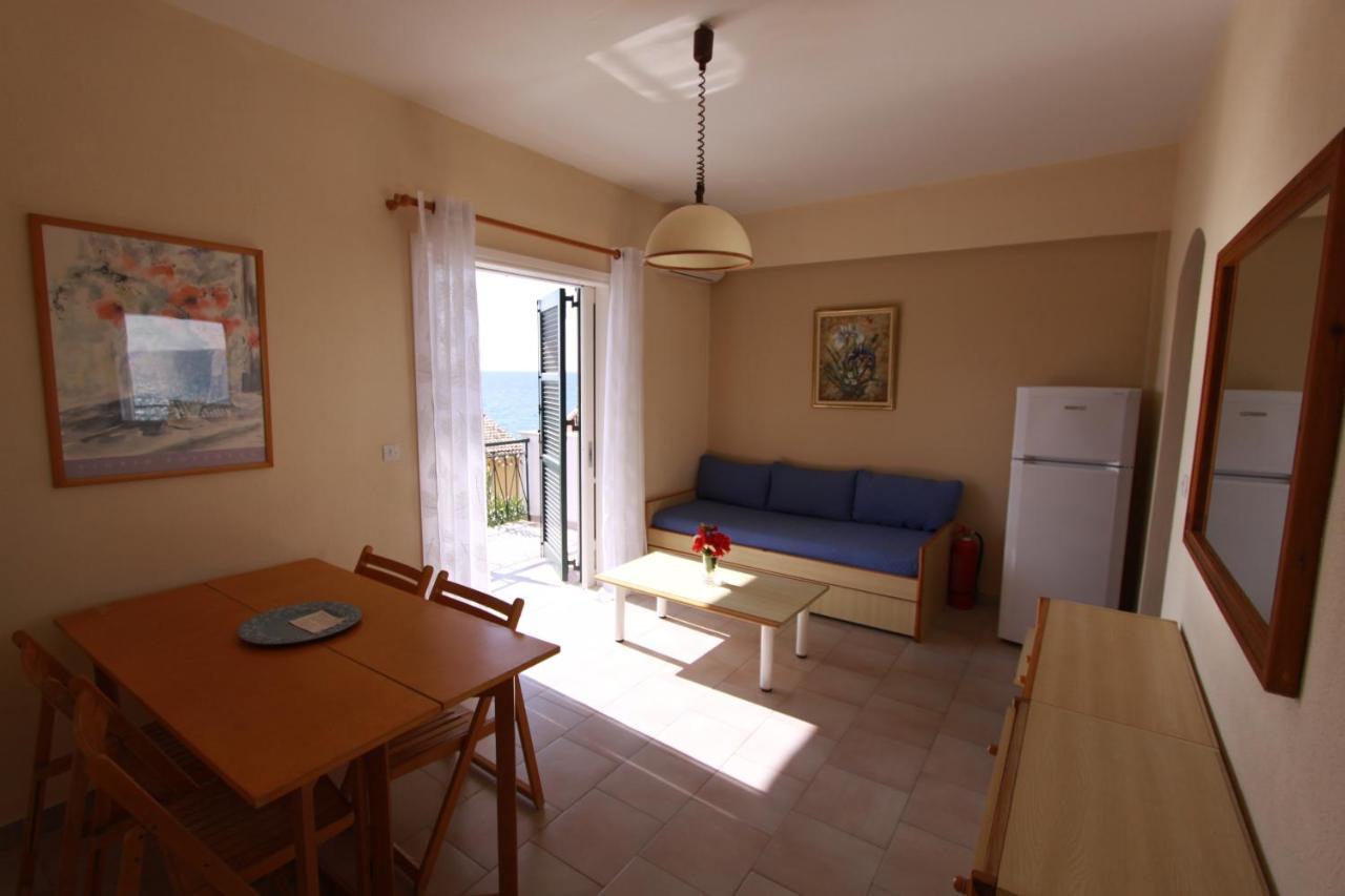 Corfu Glyfada Menigos Beach Apartments Eksteriør bilde