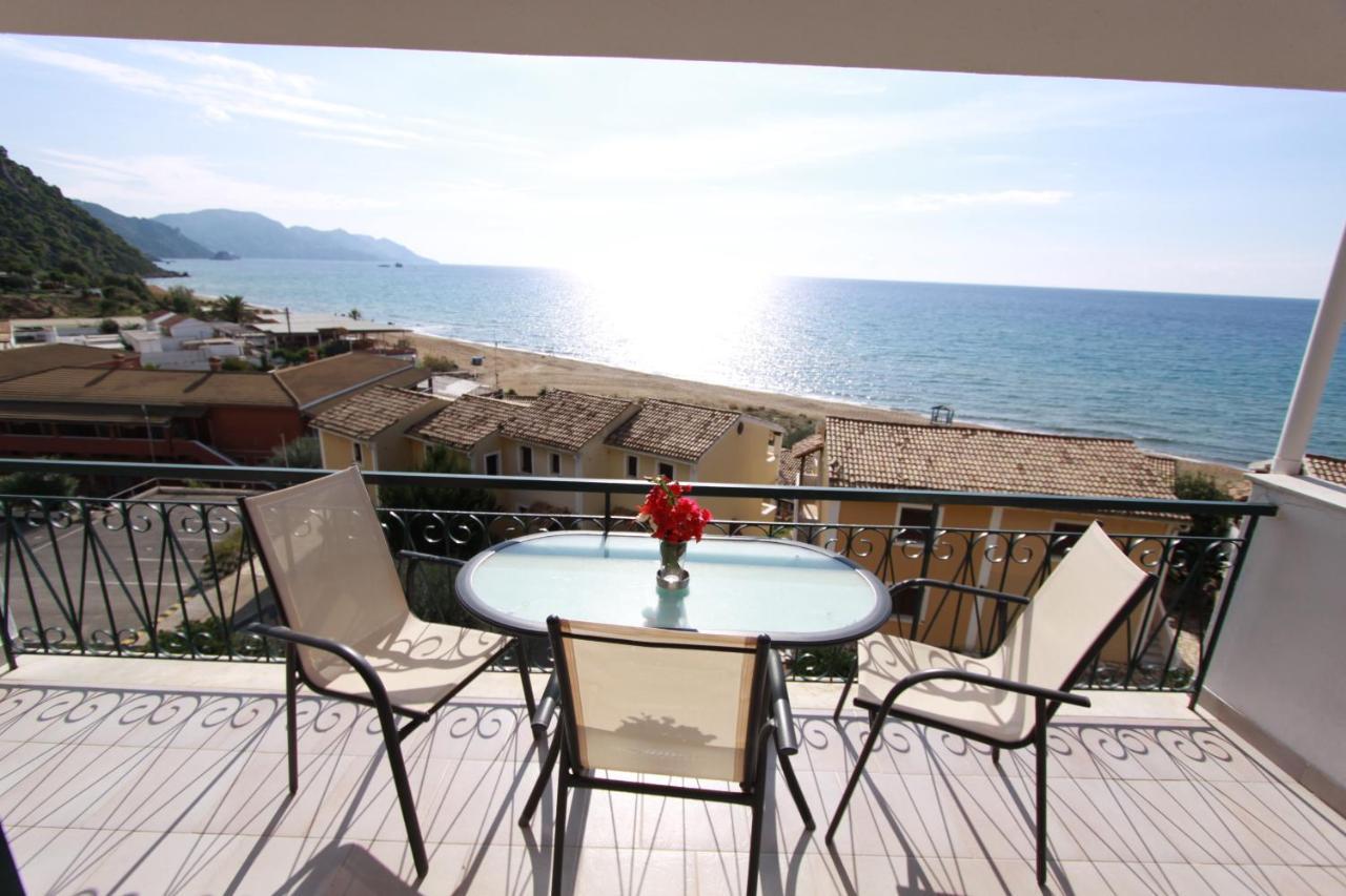 Corfu Glyfada Menigos Beach Apartments Eksteriør bilde